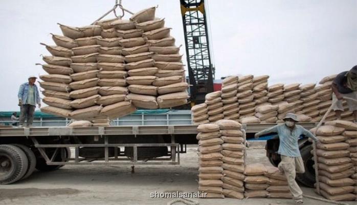 تقدیر یک نماینده مجلس از وزیر اقتصاد برای کاهش قیمت سیمان