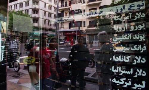 مسئولان بانک مرکزی عملکرد فعالانه ای در کنترل بازار ارز نداشتند